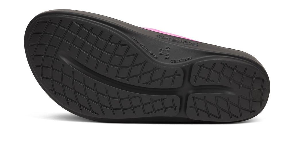 Women's OOlala Luxe Sandal - Frosted Fuchsia